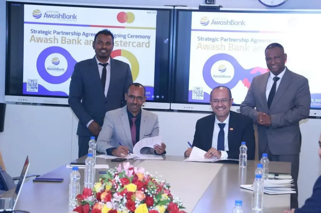 Monday Breakfast Stories: Banking Roars